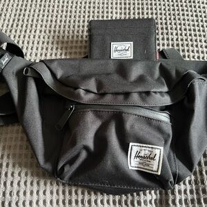 Herschel Supply Company Black Belt Bag w/ Mini Wallet/Card Holder